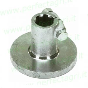 Flanged hub with fixing bolt